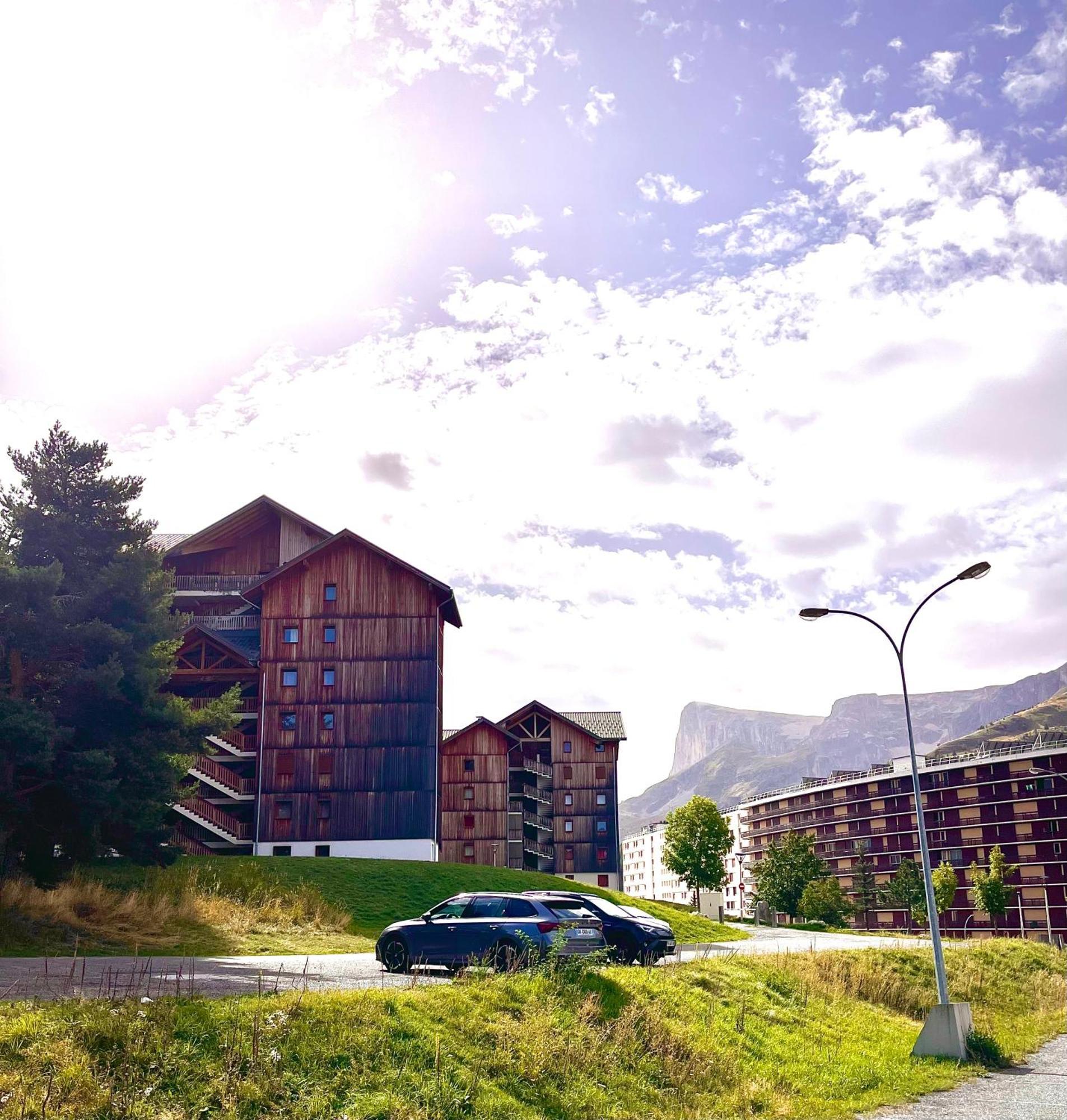 Appartement Chalets Du Super D Saint-Étienne-en-Dévoluy Exterior foto