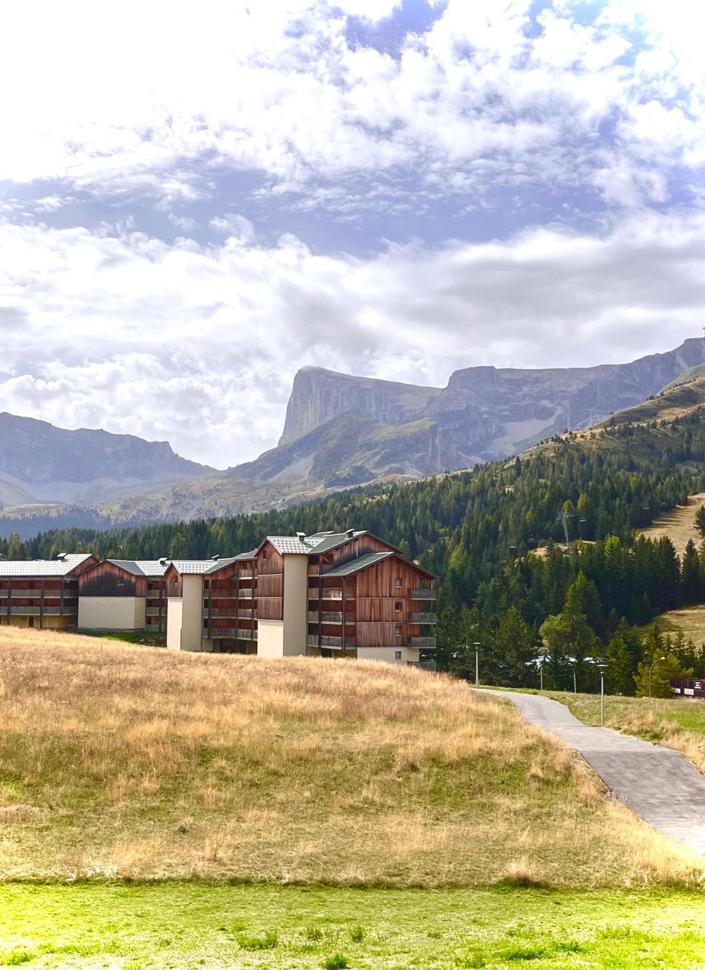Appartement Chalets Du Super D Saint-Étienne-en-Dévoluy Exterior foto
